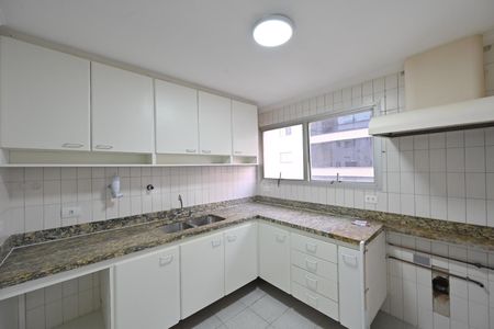 Apartamento à venda com 168m², 4 quartos e 2 vagas Apartamento à venda com 168m², 4 quartos e 2 vagasCozinha