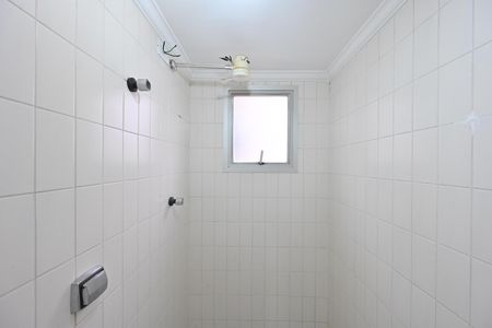 Apartamento à venda com 168m², 4 quartos e 2 vagas Apartamento à venda com 168m², 4 quartos e 2 vagasBanheiro de Serviço