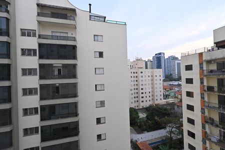 Apartamento à venda com 168m², 4 quartos e 2 vagas Apartamento à venda com 168m², 4 quartos e 2 vagasVista do Quarto 4