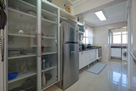 Apartamento à venda com 3 quartos, 227m² em Vila Sofia, São Paulo