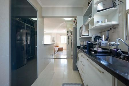 Apartamento à venda com 3 quartos, 227m² em Vila Sofia, São Paulo