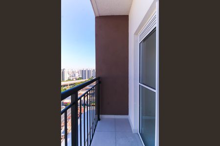 Apartamento à venda com 27m², 1 quarto e sem vaga Apartamento à venda com 27m², 1 quarto e sem vagaVaranda