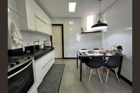 Apartamento para alugar com 120m², 3 quartos e 1 vaga Apartamento para alugar com 120m², 3 quartos e 1 vagaCozinha