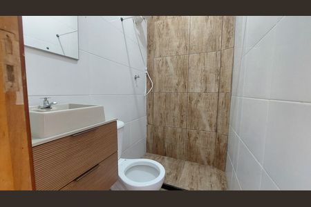 Casa de condomínio para alugar com 67m², 2 quartos e 1 vaga Casa de condomínio para alugar com 67m², 2 quartos e 1 vagaBanheiro