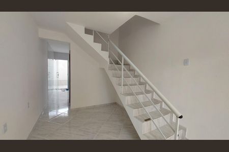 Casa de condomínio para alugar com 67m², 2 quartos e 1 vaga Casa de condomínio para alugar com 67m², 2 quartos e 1 vagaSala