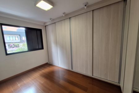 Apartamento à venda com 94m², 2 quartos e 2 vagas Apartamento à venda com 94m², 2 quartos e 2 vagasSuíte 2