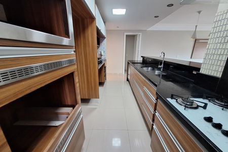 Apartamento à venda com 94m², 2 quartos e 2 vagas Apartamento à venda com 94m², 2 quartos e 2 vagasCozinha