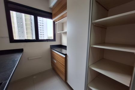 Apartamento à venda com 94m², 2 quartos e 2 vagas Apartamento à venda com 94m², 2 quartos e 2 vagasÁrea de Serviço