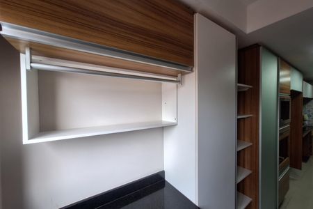 Apartamento à venda com 94m², 2 quartos e 2 vagas Apartamento à venda com 94m², 2 quartos e 2 vagasÁrea de Serviço