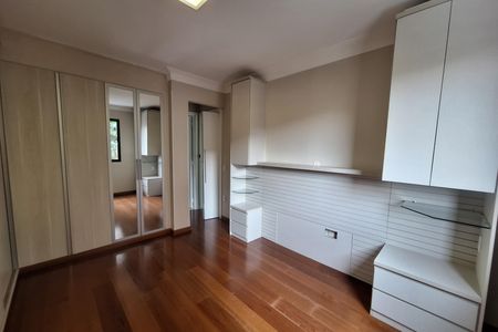 Apartamento à venda com 94m², 2 quartos e 2 vagas Apartamento à venda com 94m², 2 quartos e 2 vagasSuíte 2