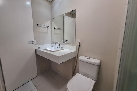 Apartamento à venda com 94m², 2 quartos e 2 vagas Apartamento à venda com 94m², 2 quartos e 2 vagasBanheiro da Suíte 1