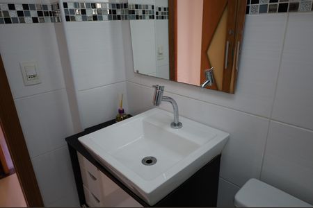 Apartamento à venda com 74m², 3 quartos e 1 vagaBanheiro social