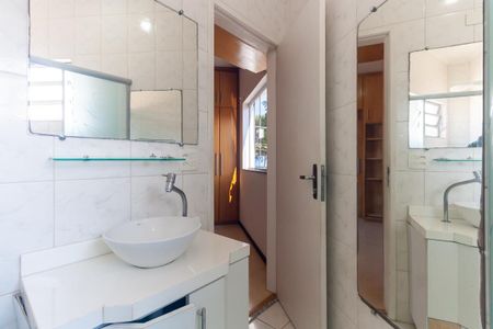 Casa para alugar com 150m², 3 quartos e 3 vagas Casa para alugar com 150m², 3 quartos e 3 vagasBanheiro da Suíte
