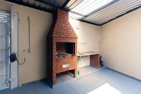 Casa para alugar com 150m², 3 quartos e 3 vagas Casa para alugar com 150m², 3 quartos e 3 vagasÁrea comum - Churrasqueira