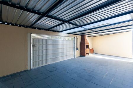 Casa para alugar com 150m², 3 quartos e 3 vagas Casa para alugar com 150m², 3 quartos e 3 vagasGaragem