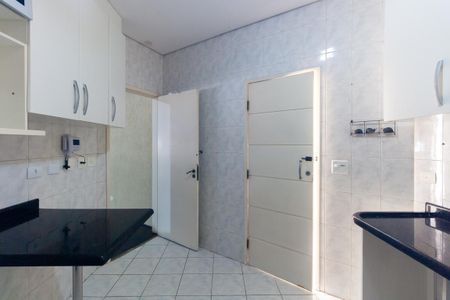 Casa para alugar com 150m², 3 quartos e 3 vagas Casa para alugar com 150m², 3 quartos e 3 vagasCozinha
