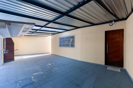 Casa para alugar com 150m², 3 quartos e 3 vagas Casa para alugar com 150m², 3 quartos e 3 vagasGaragem