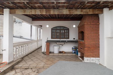 Casa à venda com 288m², 2 quartos e 2 vagas Casa à venda com 288m², 2 quartos e 2 vagasTerraços superior - churrasqueira