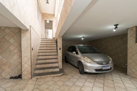 Casa à venda com 288m², 2 quartos e 2 vagas Casa à venda com 288m², 2 quartos e 2 vagasGaragem