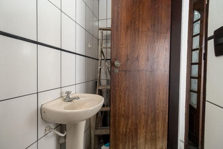 Casa à venda com 288m², 2 quartos e 2 vagas Casa à venda com 288m², 2 quartos e 2 vagasLavabo 2