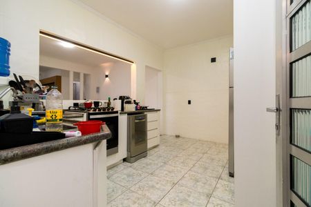 Casa à venda com 288m², 2 quartos e 2 vagas Casa à venda com 288m², 2 quartos e 2 vagasCozinha