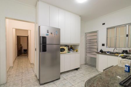 Casa à venda com 288m², 2 quartos e 2 vagas Casa à venda com 288m², 2 quartos e 2 vagasCozinha