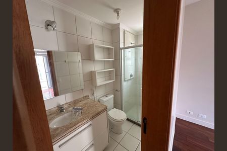 Apartamento para alugar com 110m², 3 quartos e 2 vagas Apartamento para alugar com 110m², 3 quartos e 2 vagasBanheiro da Suíte