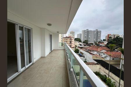 Apartamento para alugar com 110m², 3 quartos e 2 vagas Apartamento para alugar com 110m², 3 quartos e 2 vagasVaranda