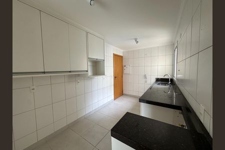 Apartamento para alugar com 110m², 3 quartos e 2 vagas Apartamento para alugar com 110m², 3 quartos e 2 vagasCozinha