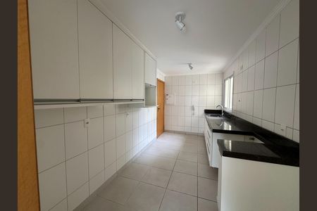 Apartamento para alugar com 110m², 3 quartos e 2 vagas Apartamento para alugar com 110m², 3 quartos e 2 vagasCozinha