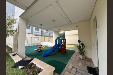 Apartamento para alugar com 110m², 3 quartos e 2 vagas Apartamento para alugar com 110m², 3 quartos e 2 vagasÁrea comum - Playground