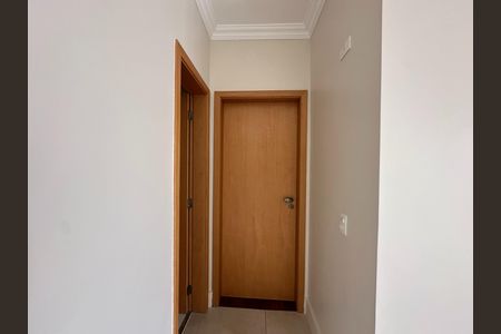 Apartamento para alugar com 110m², 3 quartos e 2 vagas Apartamento para alugar com 110m², 3 quartos e 2 vagasCorredor