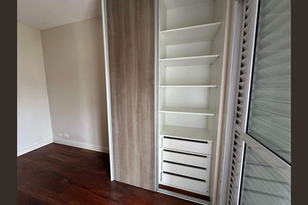 Apartamento para alugar com 110m², 3 quartos e 2 vagas Apartamento para alugar com 110m², 3 quartos e 2 vagasSuíte