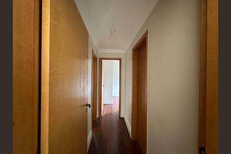 Apartamento para alugar com 110m², 3 quartos e 2 vagas Apartamento para alugar com 110m², 3 quartos e 2 vagasCorredor