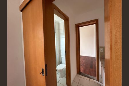 Apartamento para alugar com 110m², 3 quartos e 2 vagas Apartamento para alugar com 110m², 3 quartos e 2 vagasBanheiro Corredor