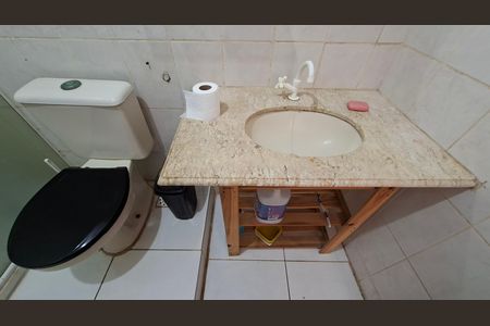 Banheiro  de kitnet/studio para alugar com 1 quarto, 140m² em Pituaçu, Salvador