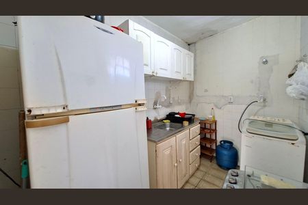 Cozinha  de kitnet/studio para alugar com 1 quarto, 140m² em Pituaçu, Salvador