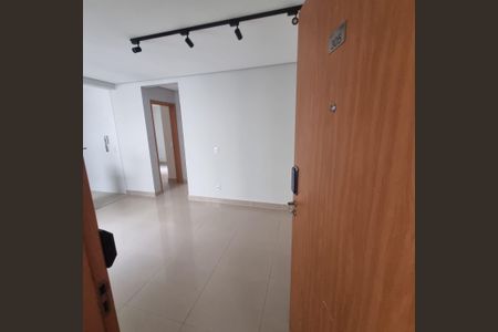 Sala de apartamento para alugar com 2 quartos, 33m² em Estância Guatambu, Itaquaquecetuba