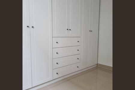 Quarto 2 de apartamento para alugar com 2 quartos, 33m² em Estância Guatambu, Itaquaquecetuba