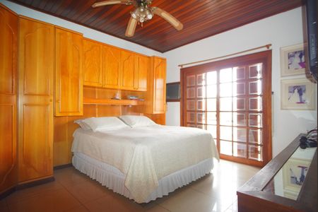 Casa para alugar com 240m², 4 quartos e 5 vagasQuarto 2 - Suíte