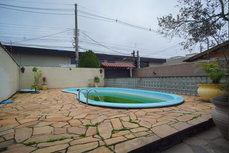 Casa para alugar com 240m², 4 quartos e 5 vagasPiscina