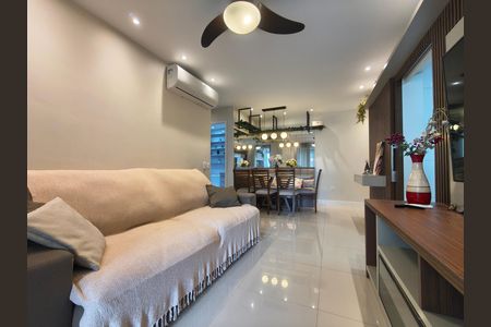 Apartamento à venda com 98m², 2 quartos e 1 vaga