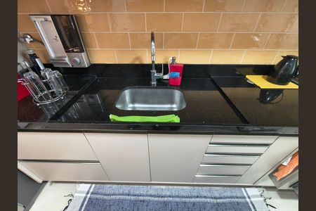 Apartamento à venda com 98m², 2 quartos e 1 vaga
