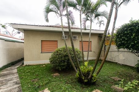 Casa para alugar com 400m², 3 quartos e 1 vaga Casa para alugar com 400m², 3 quartos e 1 vagaQuintal