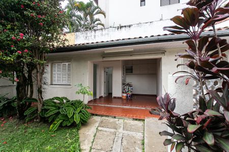 Casa para alugar com 400m², 3 quartos e 1 vaga Casa para alugar com 400m², 3 quartos e 1 vagaQuintal