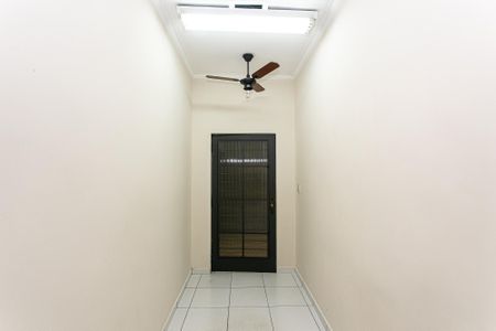 Casa para alugar com 400m², 3 quartos e 1 vaga Casa para alugar com 400m², 3 quartos e 1 vagaSala