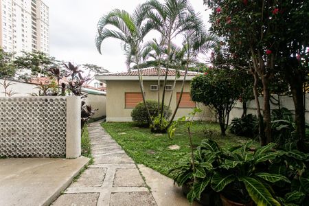 Casa para alugar com 400m², 3 quartos e 1 vaga Casa para alugar com 400m², 3 quartos e 1 vagaQuintal