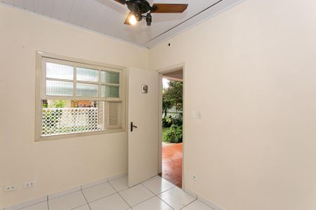 Casa para alugar com 400m², 3 quartos e 1 vaga Casa para alugar com 400m², 3 quartos e 1 vagaQuarto de Serviço 1