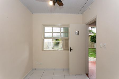 Casa para alugar com 400m², 3 quartos e 1 vaga Casa para alugar com 400m², 3 quartos e 1 vagaQuarto de Serviço 1