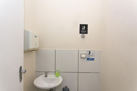 Casa para alugar com 400m², 3 quartos e 1 vaga Casa para alugar com 400m², 3 quartos e 1 vagaLavabo 1